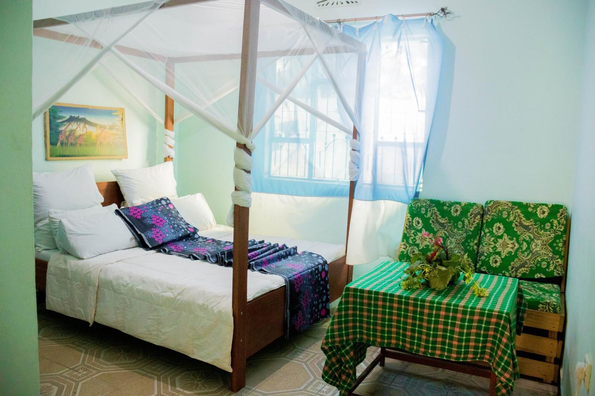 Kilimanjaro Summit Lodge Moshi Esterno foto