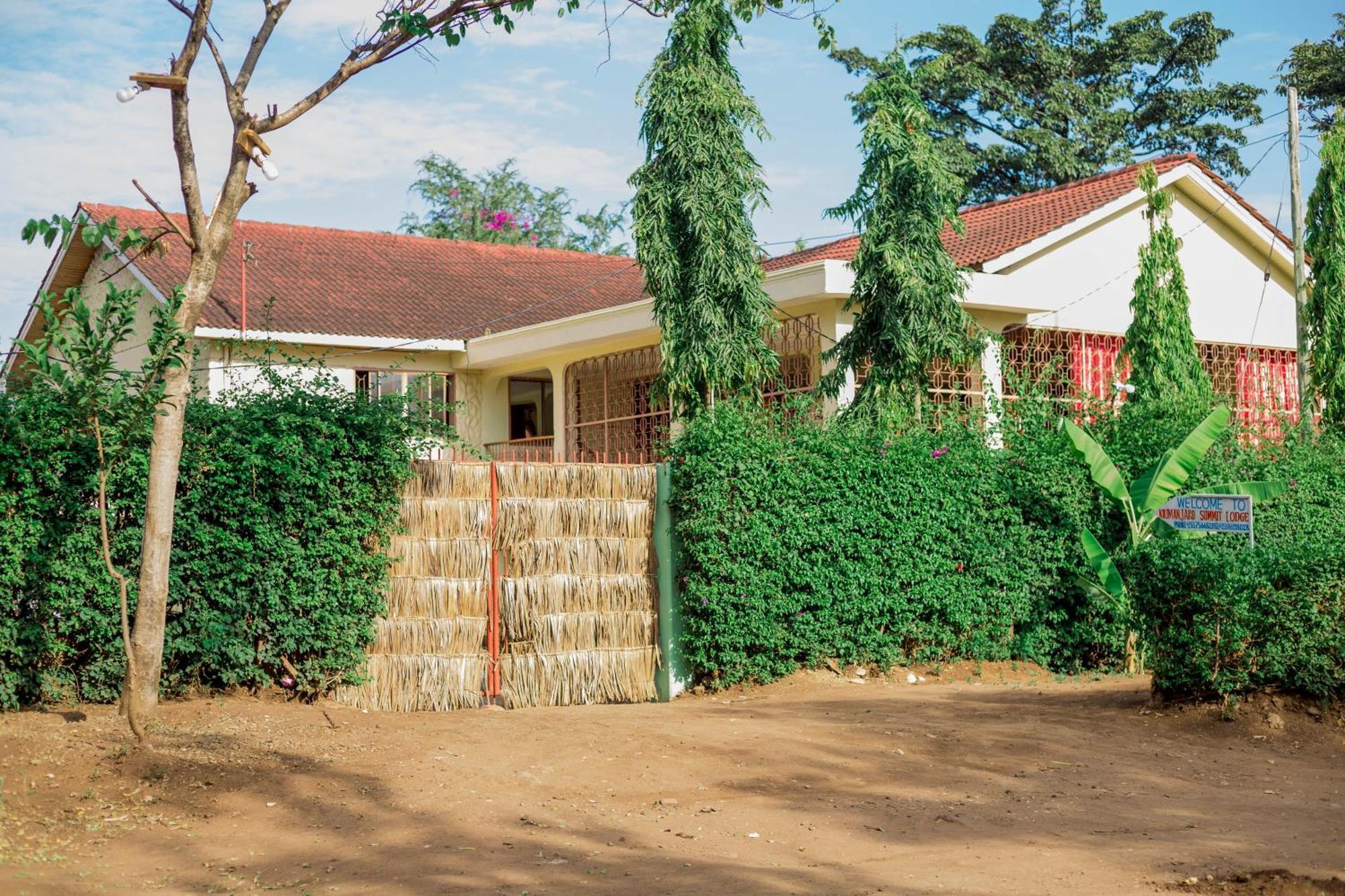 Kilimanjaro Summit Lodge Moshi Esterno foto